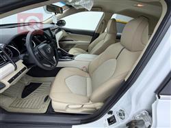 تۆیۆتا کامری